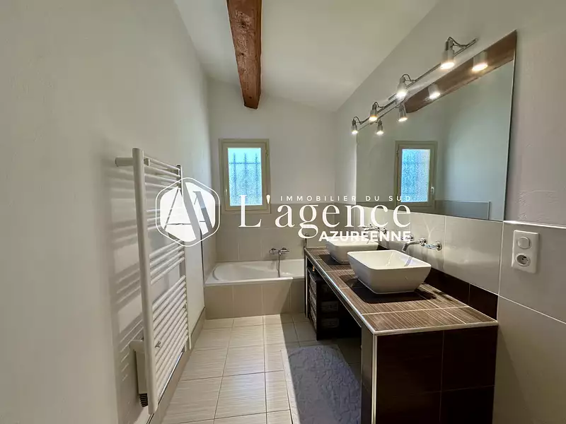 Maison, 170 m²