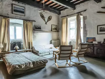 Maison, 240 m²