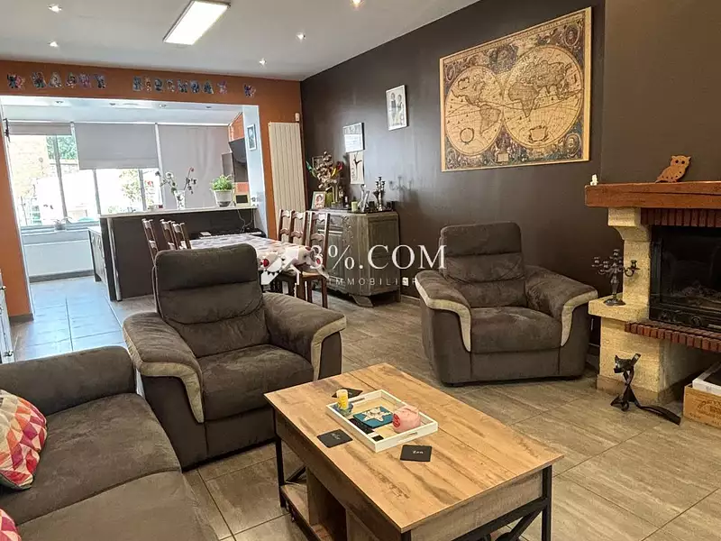 Maison, 210 m²