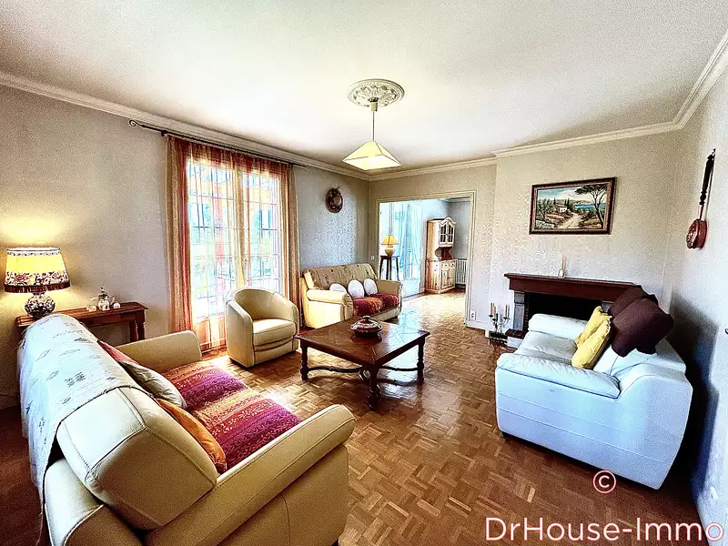 Maison, 174 m²