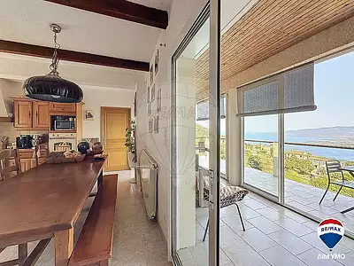 Maison, 179 m²