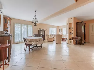 Maison, 161 m²