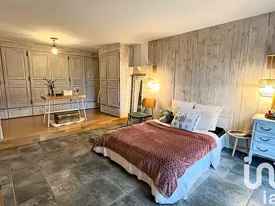 Maison, 250 m²