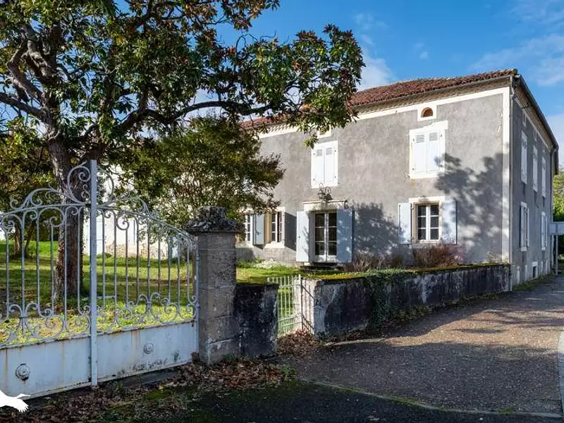 Maison, 393 m²