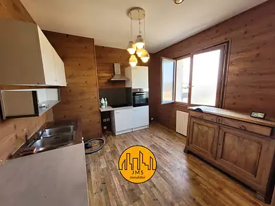 Maison, 240 m²