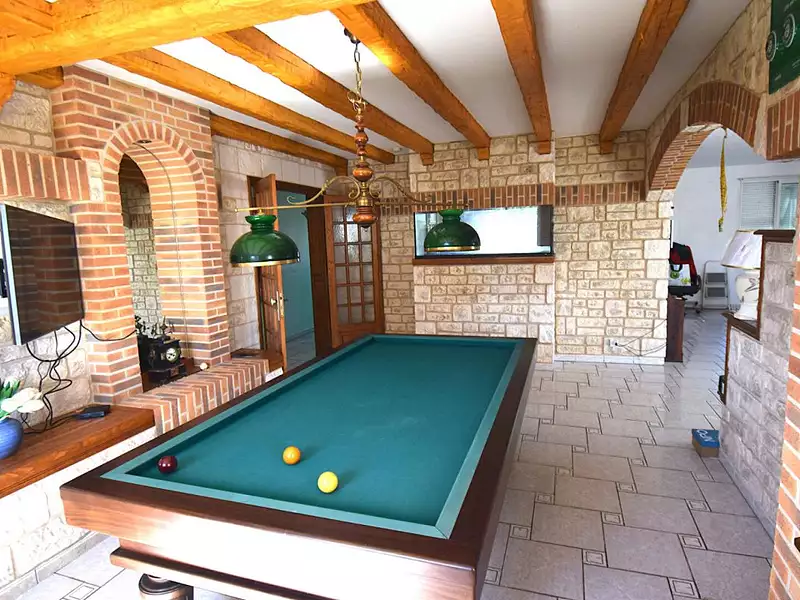 Maison, 218 m²