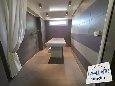 Maison, 320 m²