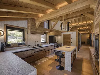 Maison, 596,41 m²