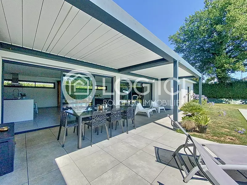 Maison, 158 m²