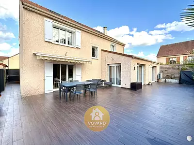 Maison, 204 m²