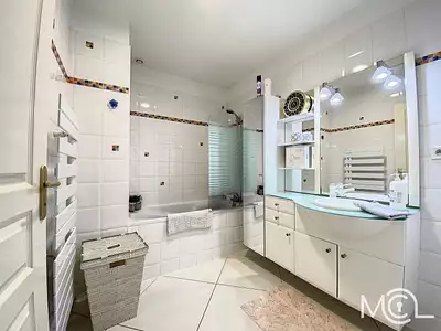 Maison, 180 m²