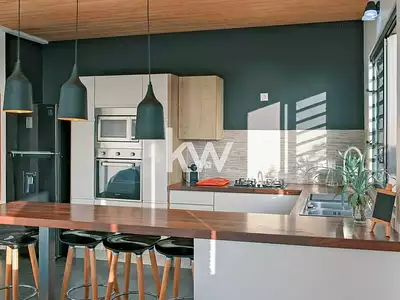 Maison, 240 m²