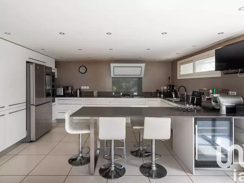 Maison, 249 m²
