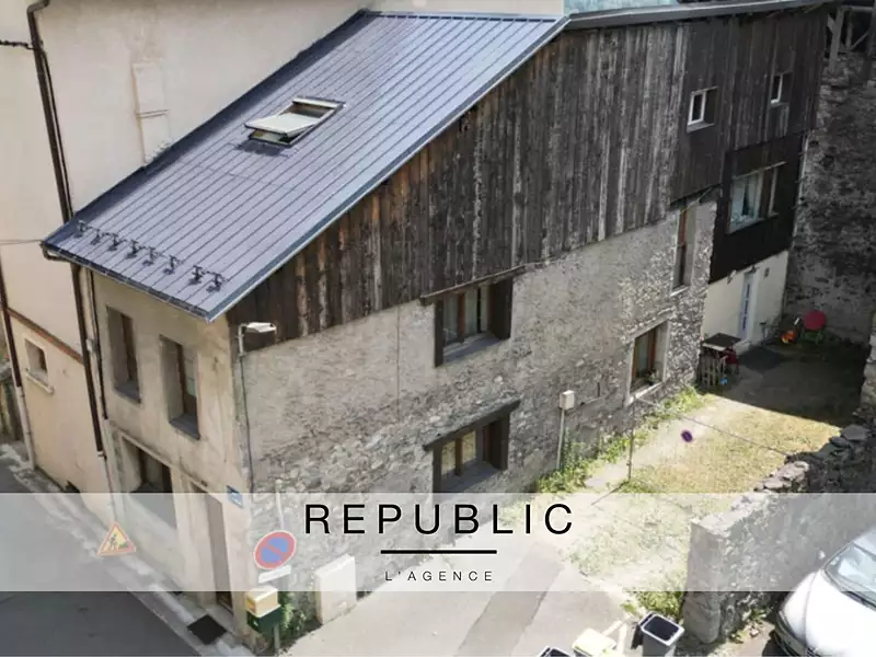 Immeuble, 157,52 m²