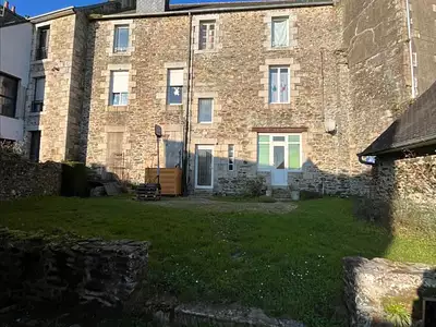 Immeuble, 250 m²