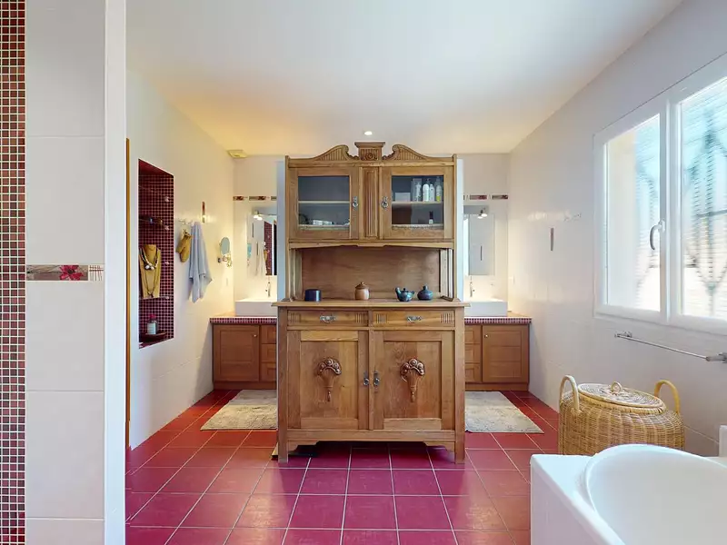 Maison, 268 m²
