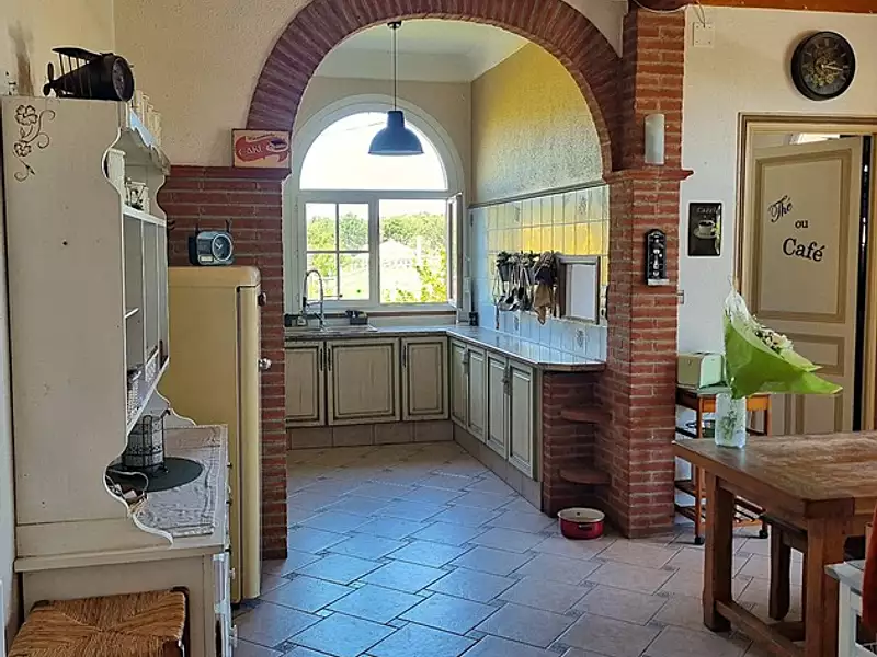Maison, 260 m²