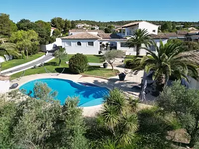 Maison, 335 m²