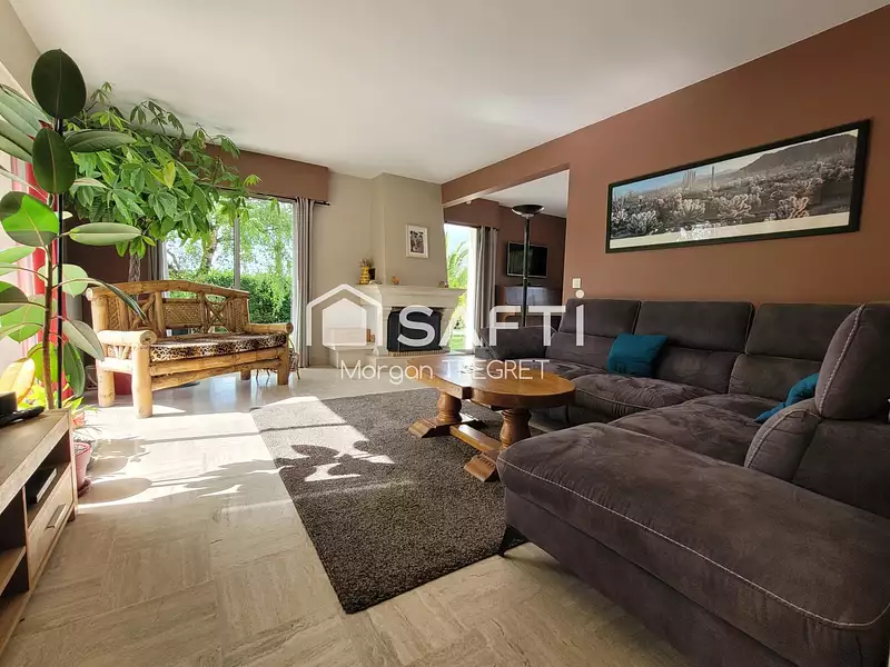 Maison, 168 m²