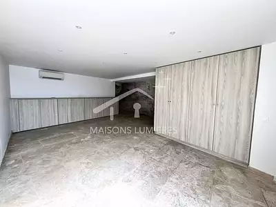 Immeuble, 115 m²