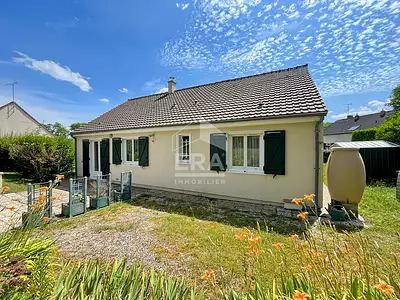 287 000 € 2 929 €/m² Maison • 98 m² • 5 pièces • 3 chambres • Ter. 1 535 m² Etampes (91150)