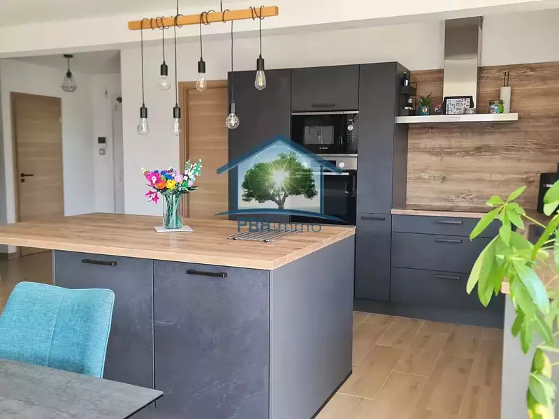 Maison, 157 m²