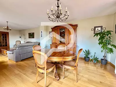 Maison, 256 m²