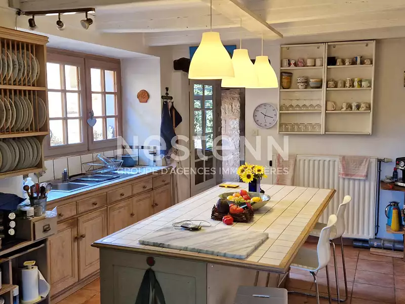 Maison, 282,3 m²