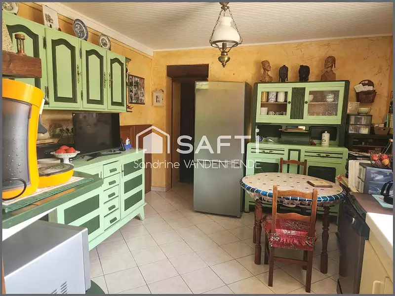 Maison, 176 m²