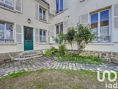 Maison, 325 m²