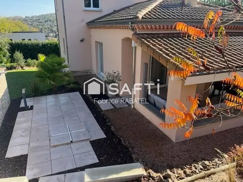 Maison, 134 m²