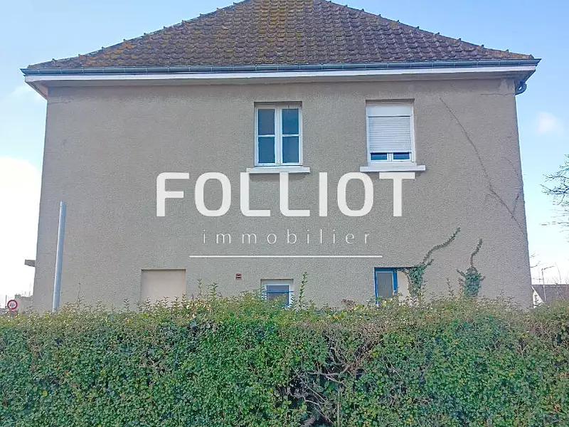 Immeuble, 140 m²