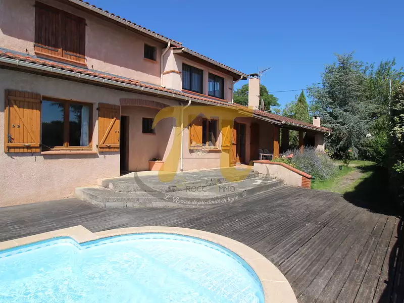 Maison, 232 m²