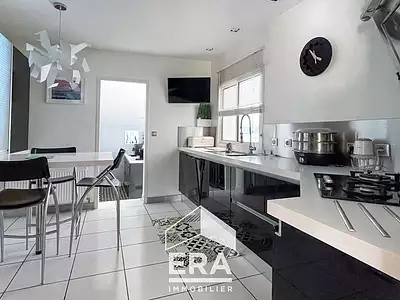Maison, 260 m²