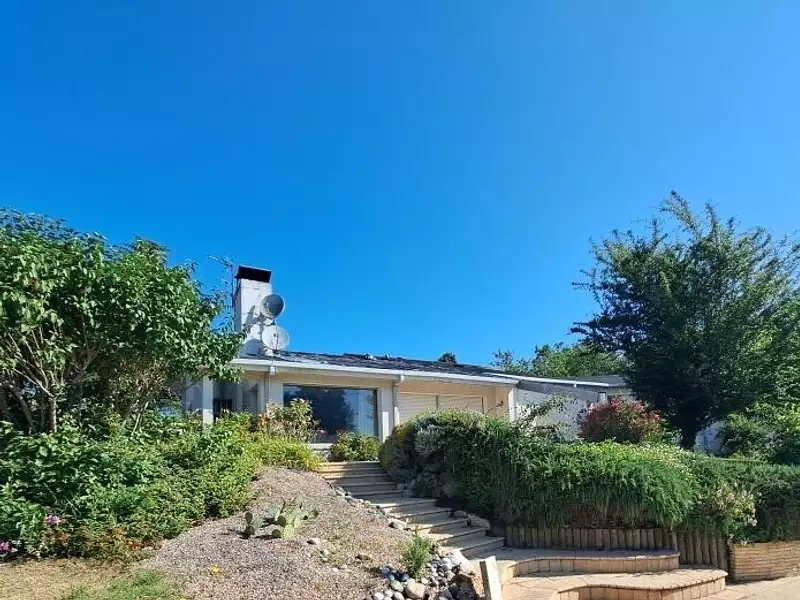 Divers, 251 m²