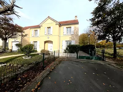 Maison, 197 m²