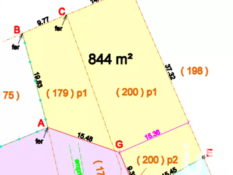 Terrain, 844 m²