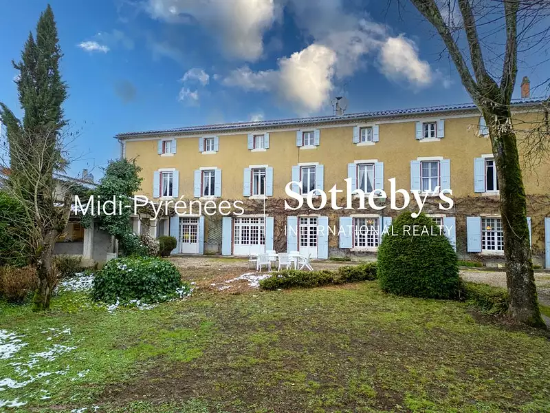 Maison, 556 m²
