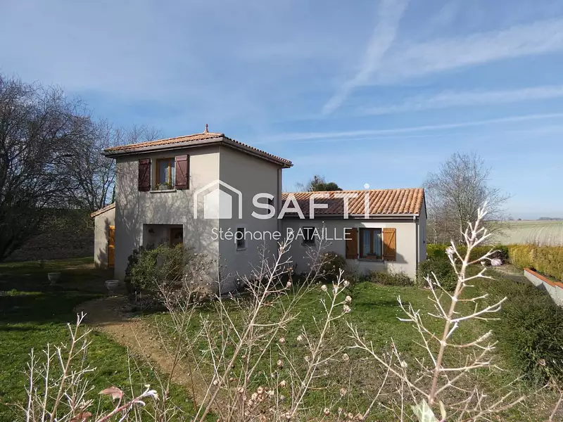 Maison, 151 m²