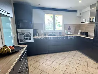 Maison, 165 m²