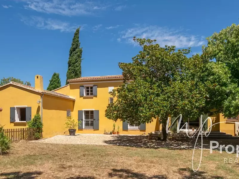 Maison, 450 m²
