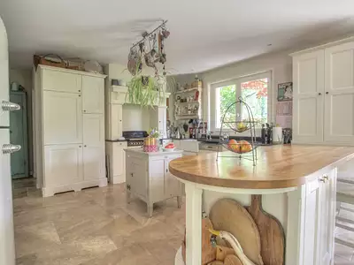 Maison, 260 m²
