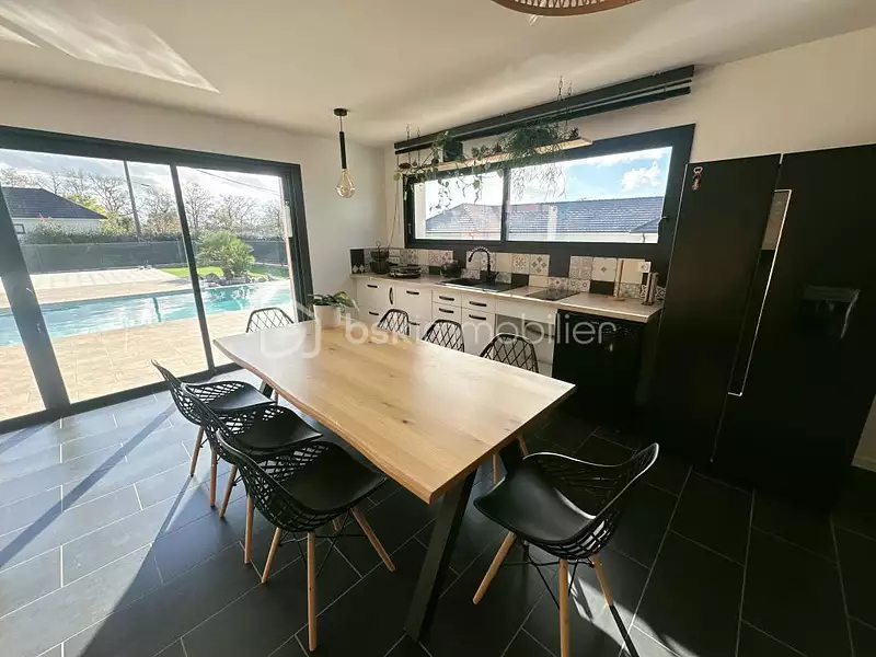 Maison, 202 m²