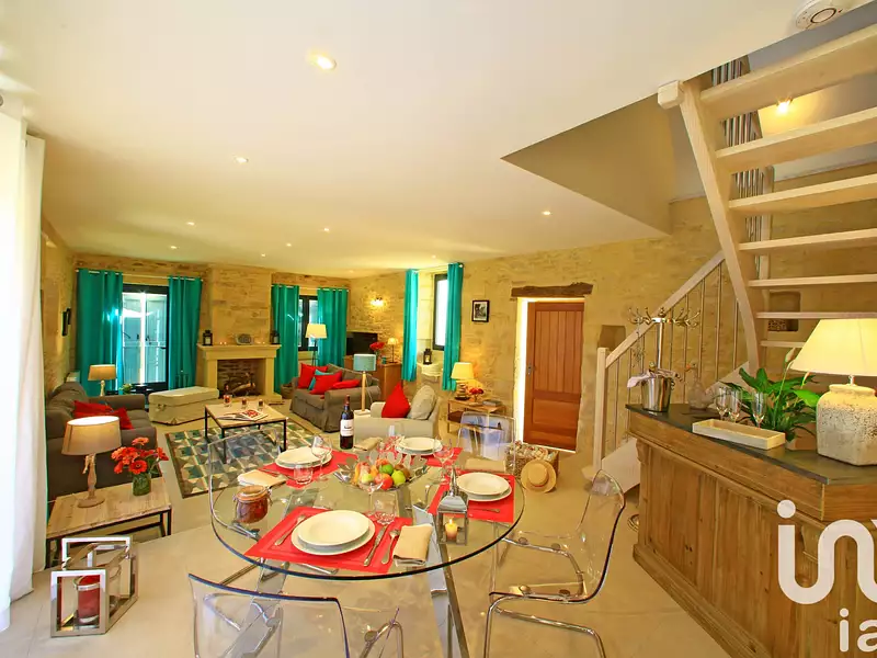 Maison, 760 m²