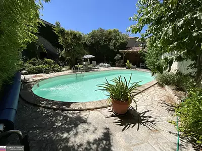 Maison, 216 m²