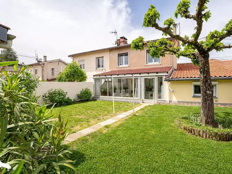 Maison, 84 m²