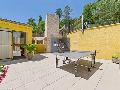 Maison, 267 m²