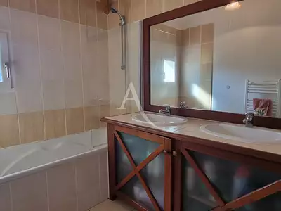 Maison, 75 m²