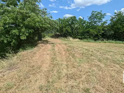 Terrain, 2 200 m²