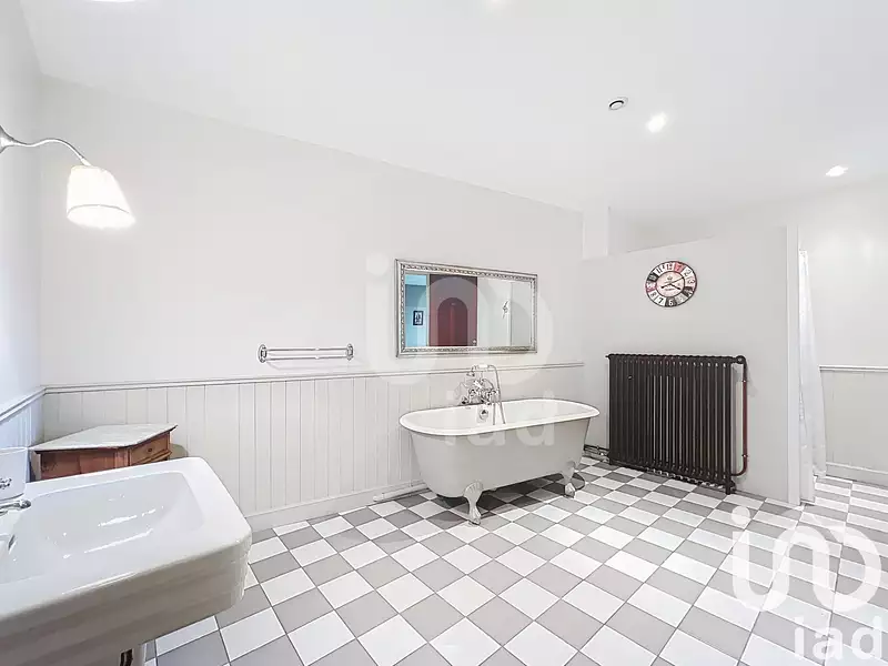 Maison, 270 m²